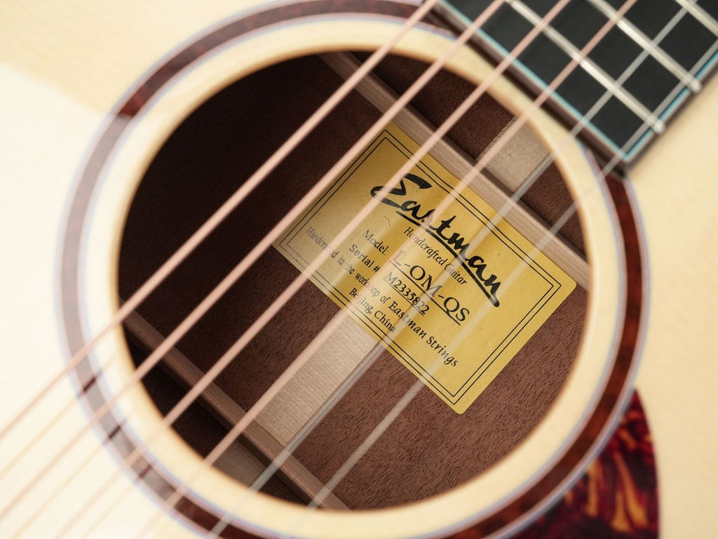 Eastman OM Luthier Quilted Sapele European Spruce 2023-11.jpg
