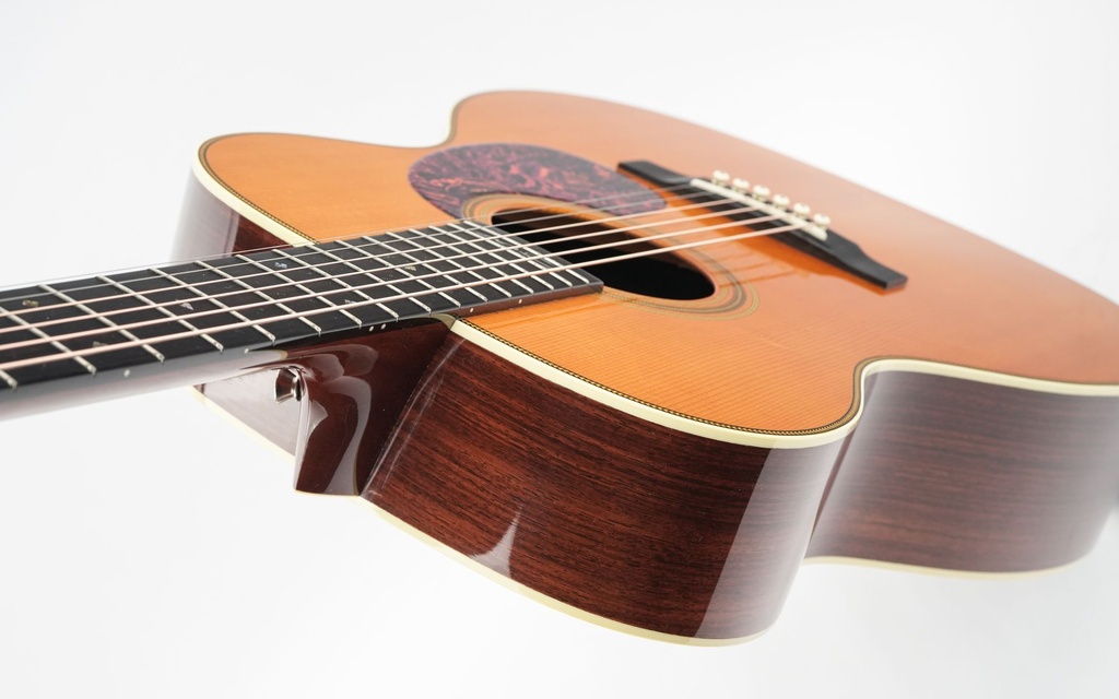 Martin 00028EC Eric Clapton 2006-8.jpg