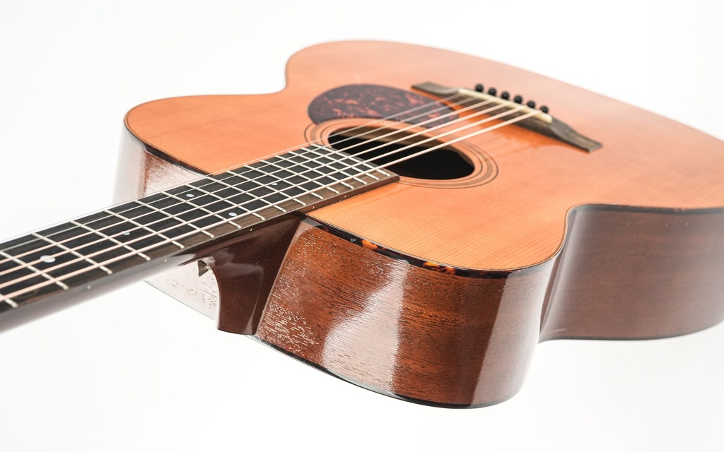 Atkin Essential OM Pure Mini Waverley tuners 2022-9.jpg