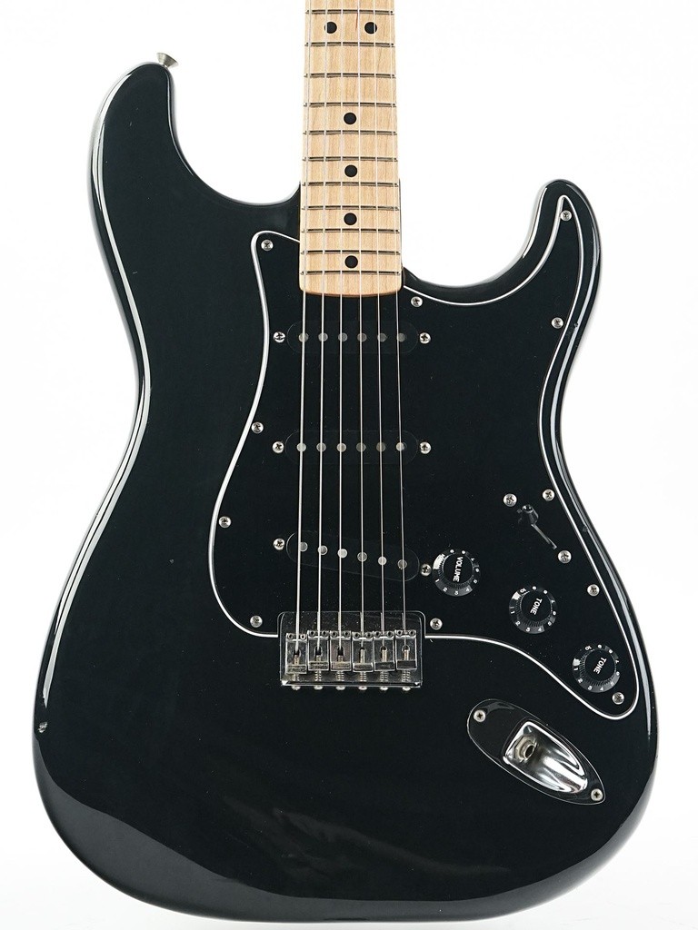Fender Stratocaster Hardtail Maple Cap Black 1979-3.jpg