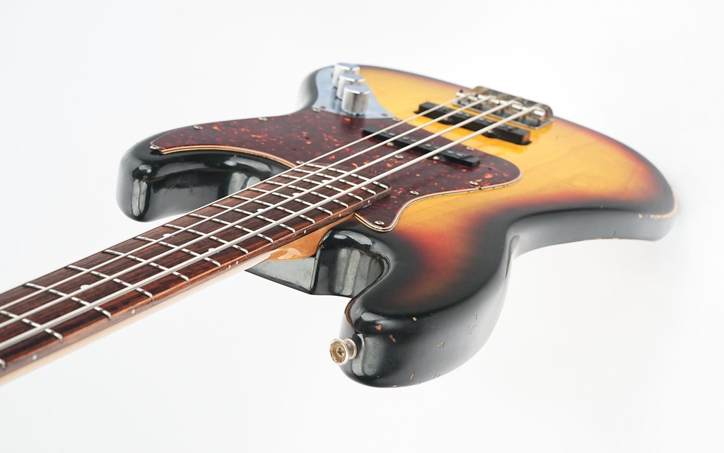 Fender Jazz Bass Sunburst 1977-8.jpg
