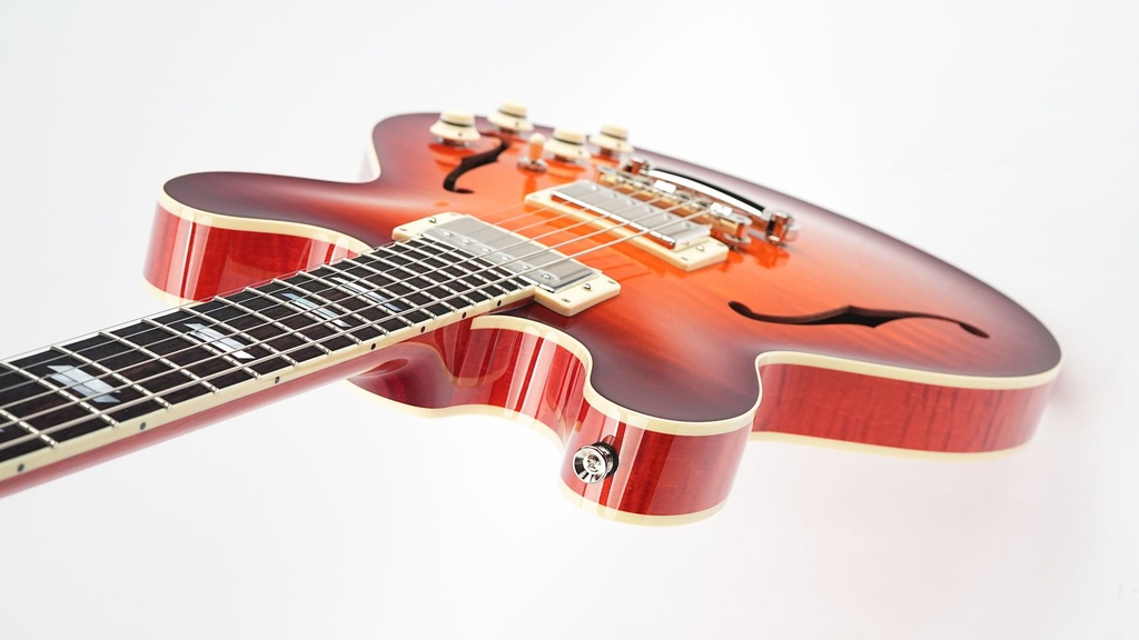 Collings I35LC Deluxe Brock Burst-8.jpg