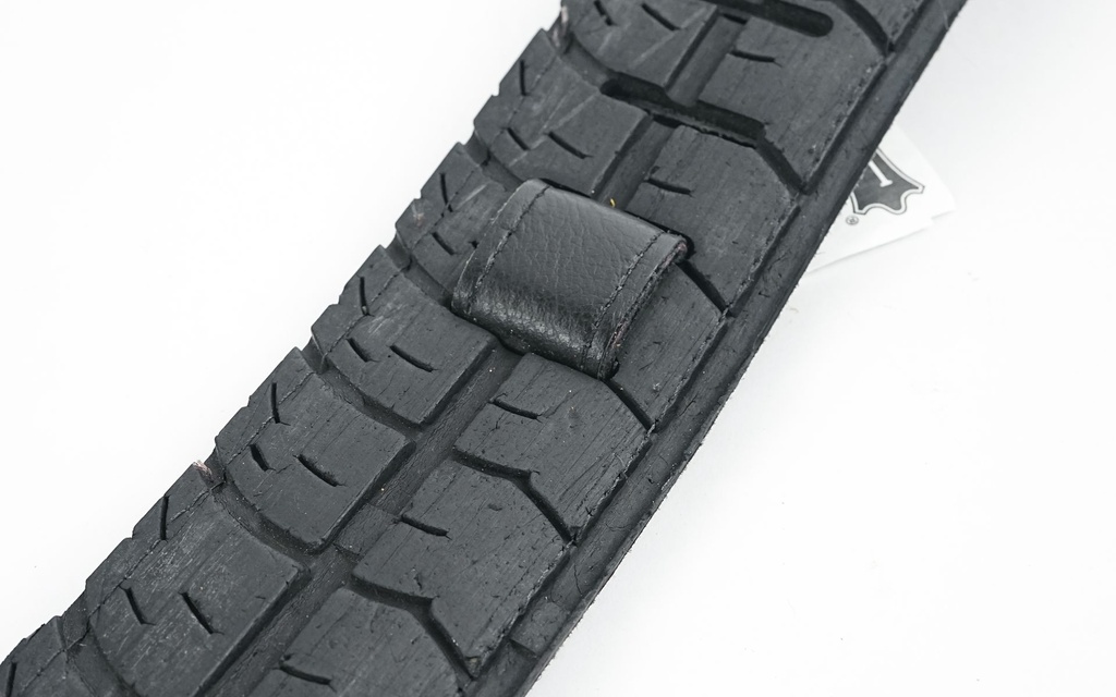 [m26TR] Levy's Strap Car Tire M26TR-3.jpg