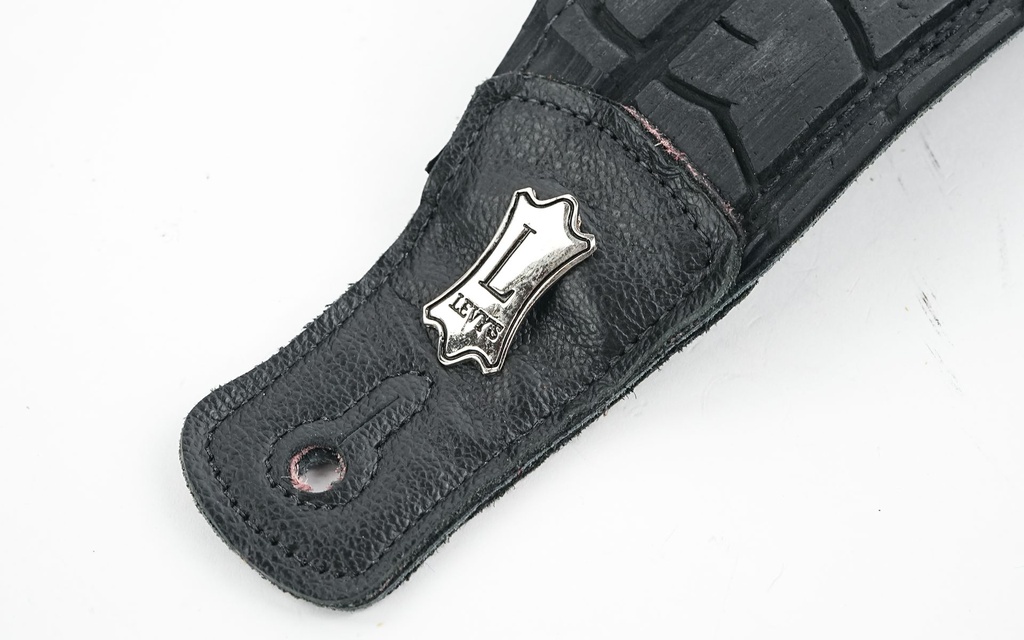 [m26TR] Levy's Strap Car Tire M26TR-4.jpg