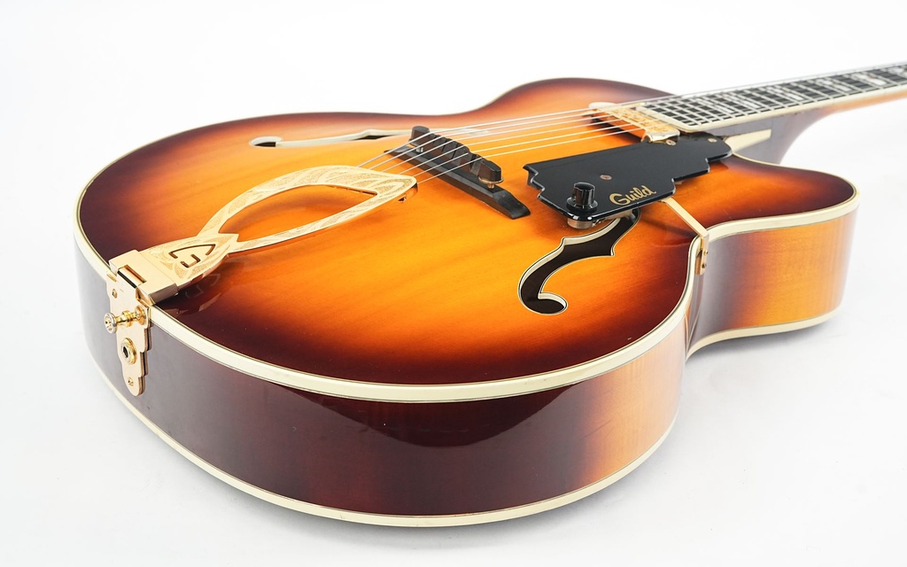 Guild Artist Award Sunburst 1977-13.jpg