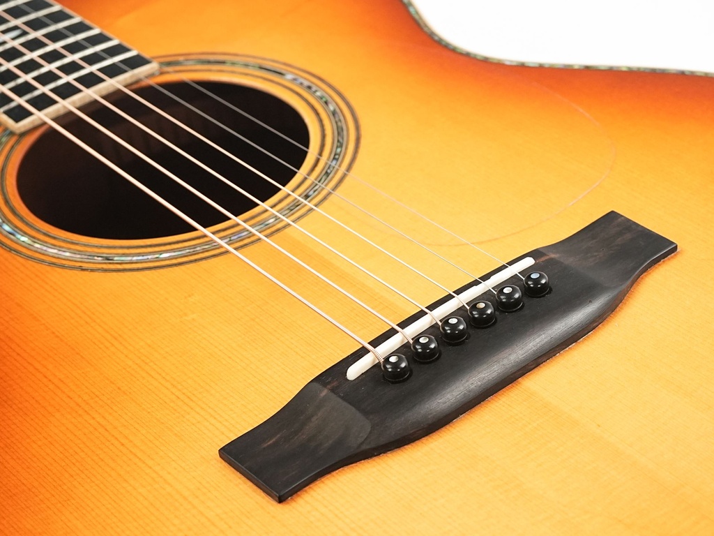 Rozawood RB57 OM Blues 2006-10.jpg