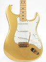 Fender  Stratocaster The Strat Gold  1982-3.jpg