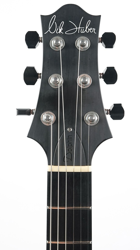 Nik Huber Dolphin II Burgundy Mist 2023-5.jpg