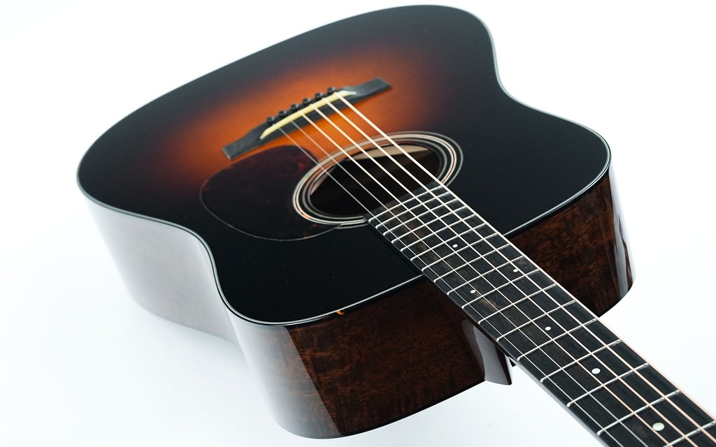 Collings D1A HC Hill Country Sunburst B-Stock-8.jpg