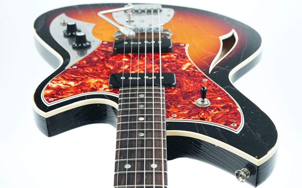 Novo Miris J Custom 3-Tone Burst #25574-13.jpg