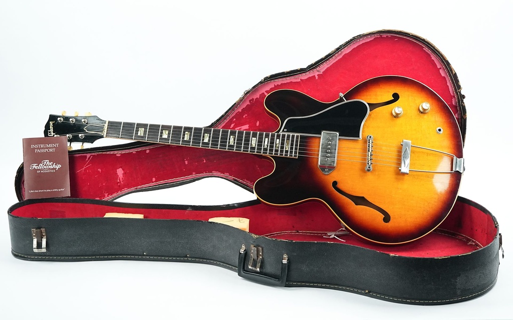 Gibson ES330T Sunburst 1963-1.jpg