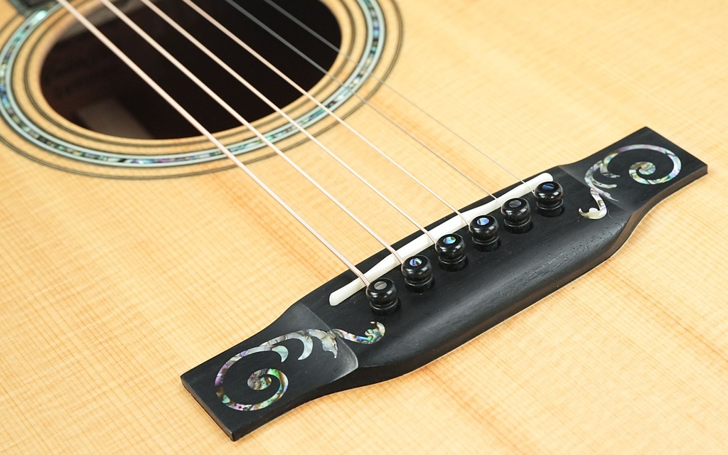 [2490586] Martin Custom Shop OM45 Compass Adirondack Flamed Koa 2021-10.jpg