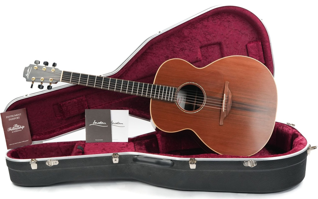 Lowden O35 Redwood Cocobolo 2014-1.jpg