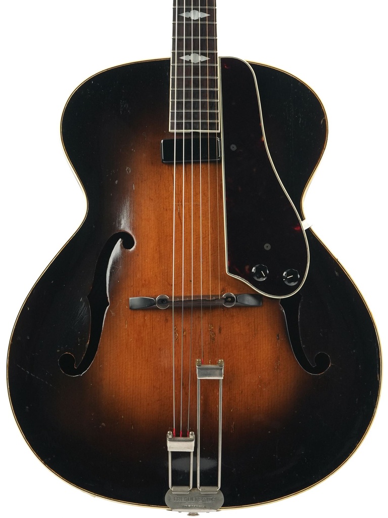 Epiphone Triumph Sunburst 1940-3.jpg