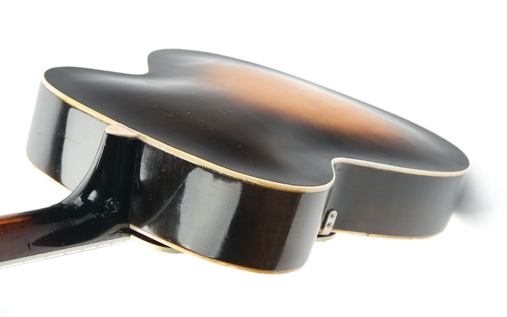 Epiphone Triumph Sunburst 1940-9.jpg