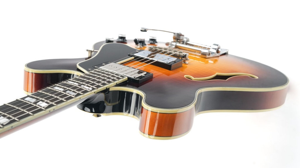 Eastman T486B Sunburst 2018-8.jpg
