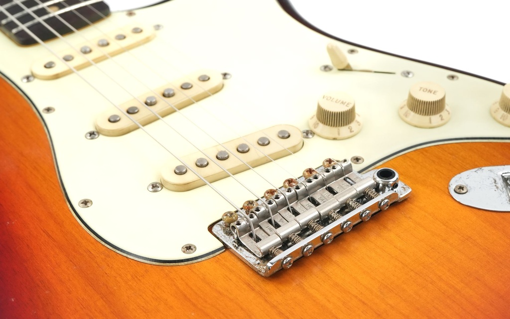 [25191] Kauffmann 63 S Alder Three Tone Sunburst Medium Aged-11.jpg