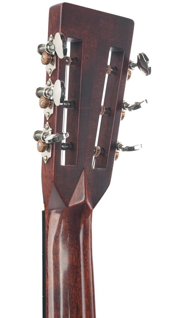 Martin 00028VS Sitka Spruce Indian Rosewood 2015-5.jpg