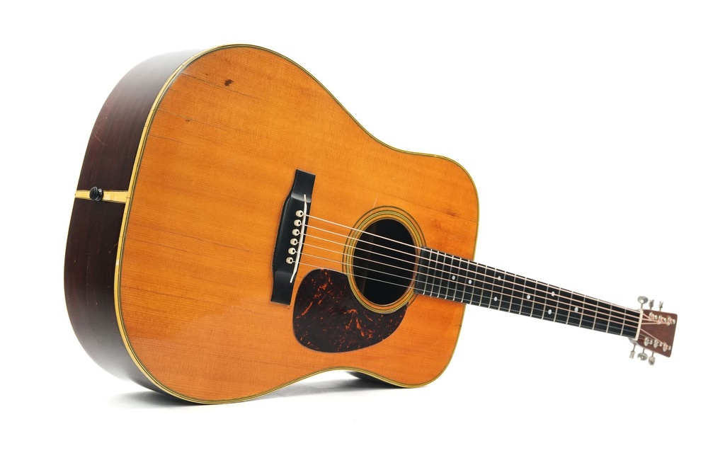 Martin D28 1947-12.jpg