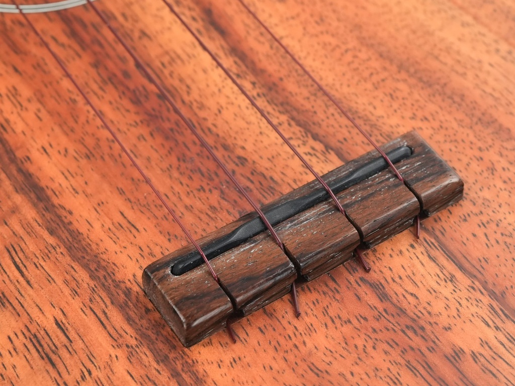 Martin 2KC Concert Ukelele Hawaiian Koa 2021-10.jpg