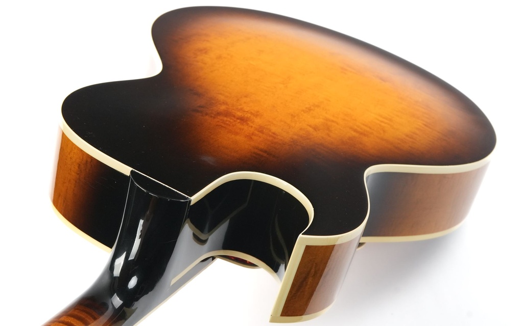 Gibson ES775 Sunburst 1990-9.jpg