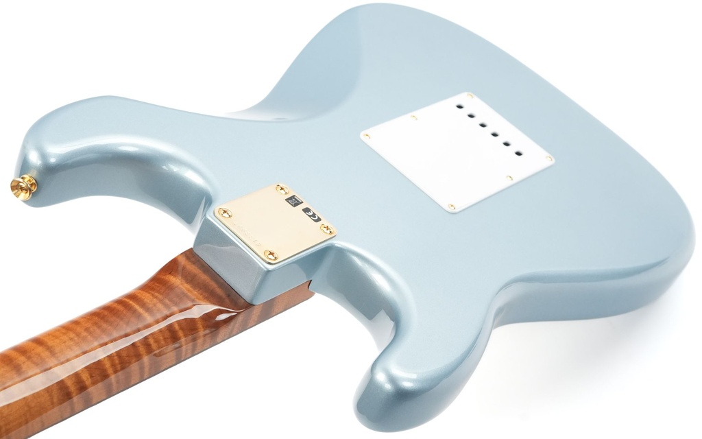 Fender Custom Shop '65 Stratocaster Ice Blue Metallic 2024-10.jpg