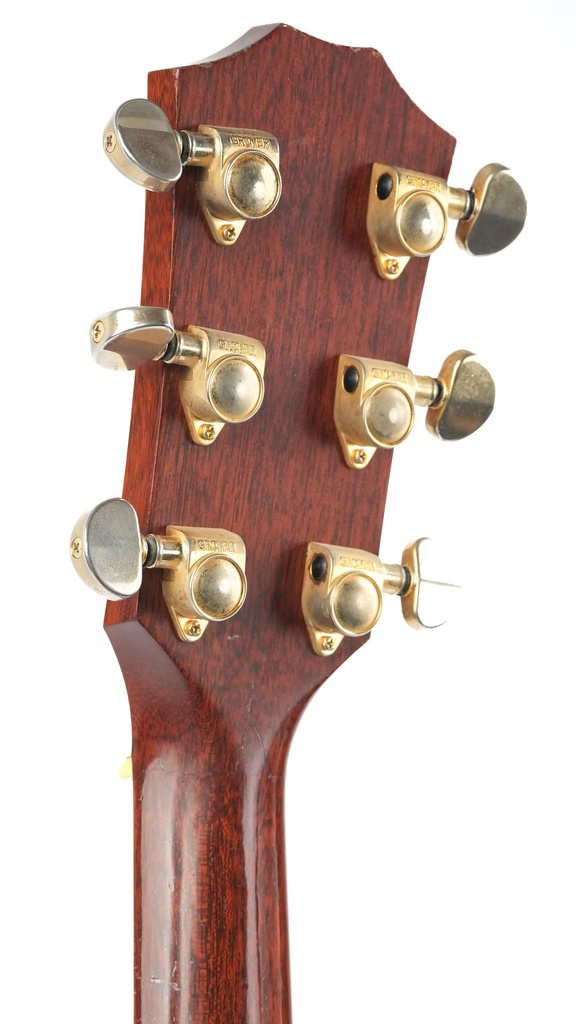 Taylor 810 2001-5.jpg