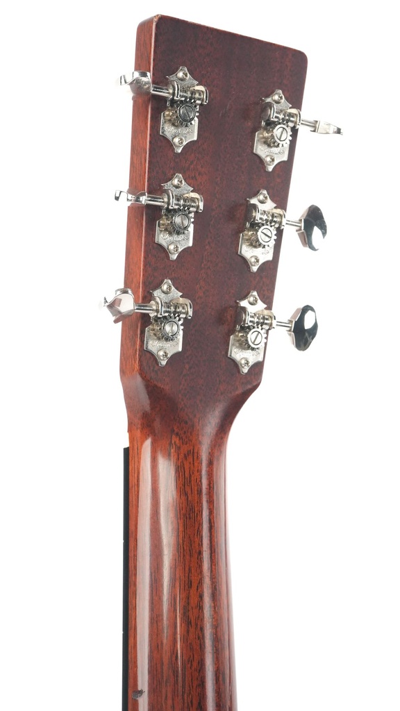 Martin 00DB Jeff Tweedy 2013-5.jpg