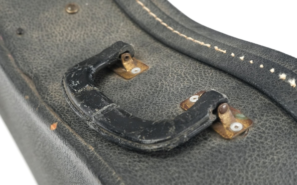 Gibson J200 1963 Hardcase Black w- Yellow Lining-6.jpg