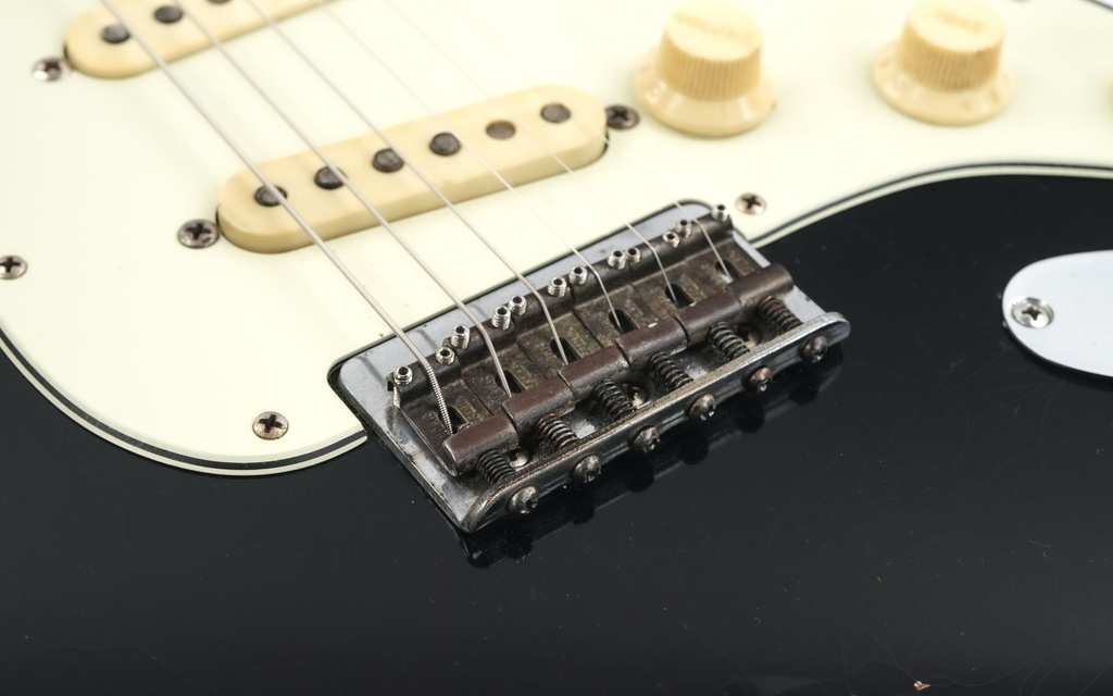 Fender Stratocaster Blackie Refin 1957-10.jpg
