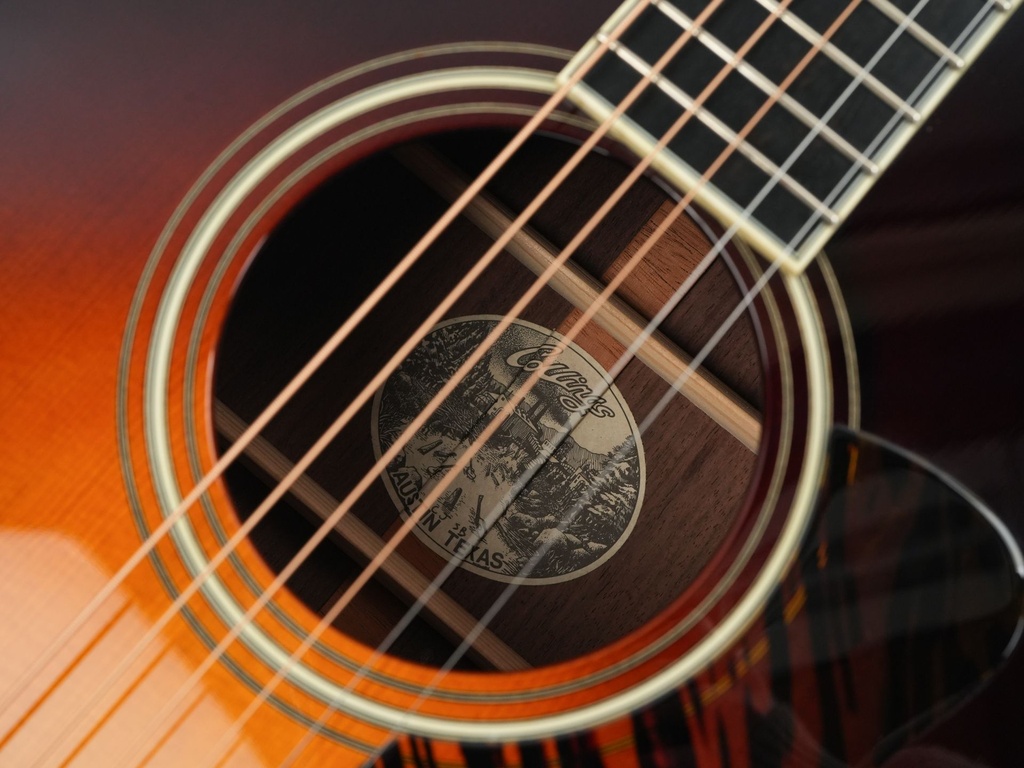 Collings CJ Sunburst 2019-11.jpg