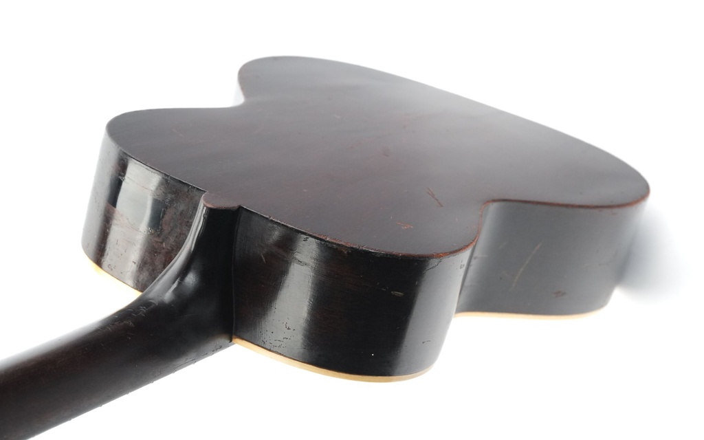 Gibson L00 Sunburst 1933-9.jpg