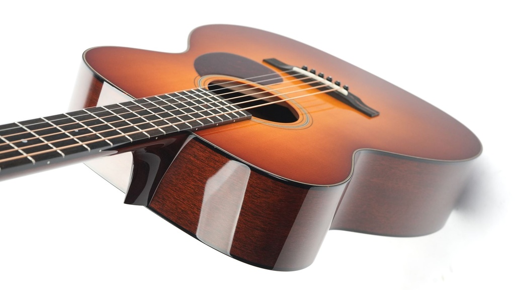Collings OM1 Sunburst-8.jpg