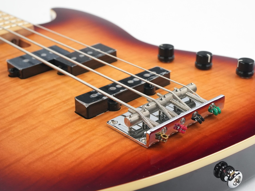 Sire Marcus Miller U5 Bass-10.jpg