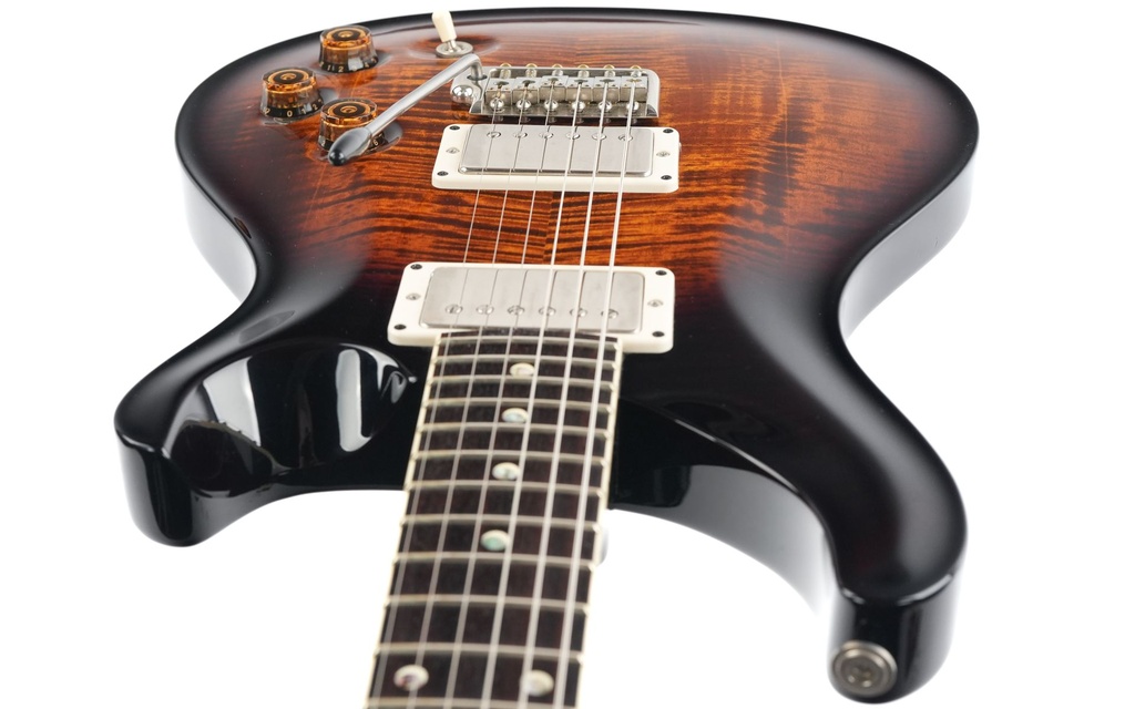 PRS DGT Black Goldburst 2018-12.jpg