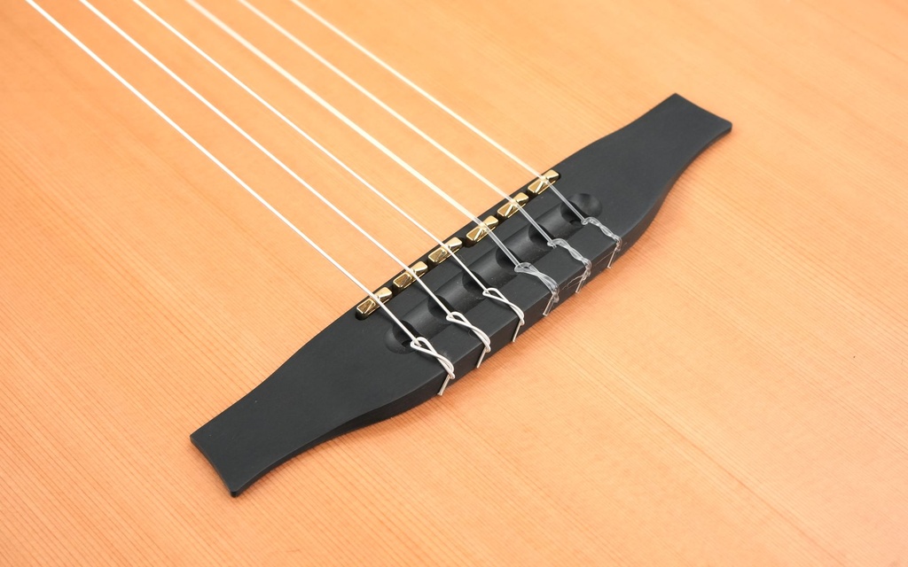 Godin Multiac Grand Concecrt SA Natural HG-10.jpg