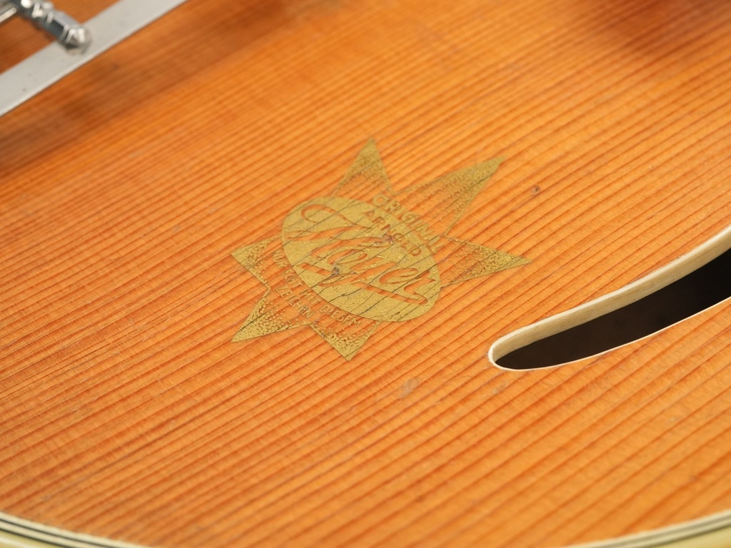 Hoyer Solist Archtop Natural 1950s -12.jpg