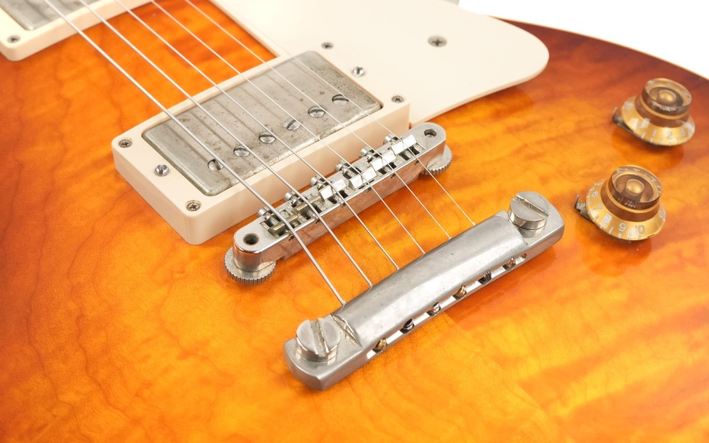 Gibson R9 1959 reissue Sunburst 2009-10.jpg