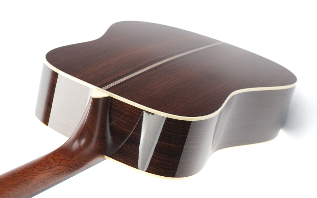 Martin HD28 Standard Refresh Ambertone-9.jpg