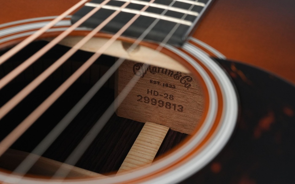 Martin HD28 Standard Refresh Ambertone-11.jpg