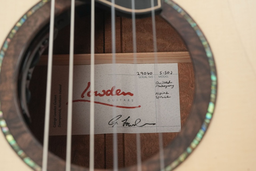 Lowden S50J Mastergrade Quilted Mahogany Alpine Spruce-12.jpg