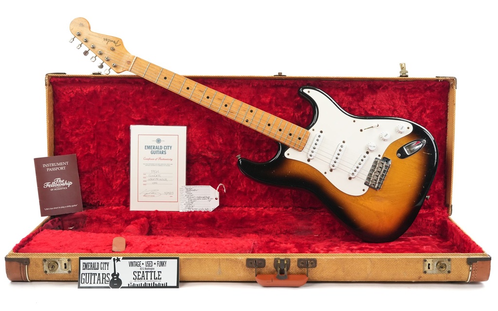 Fender Stratocaster Sunburst 1954.jpg
