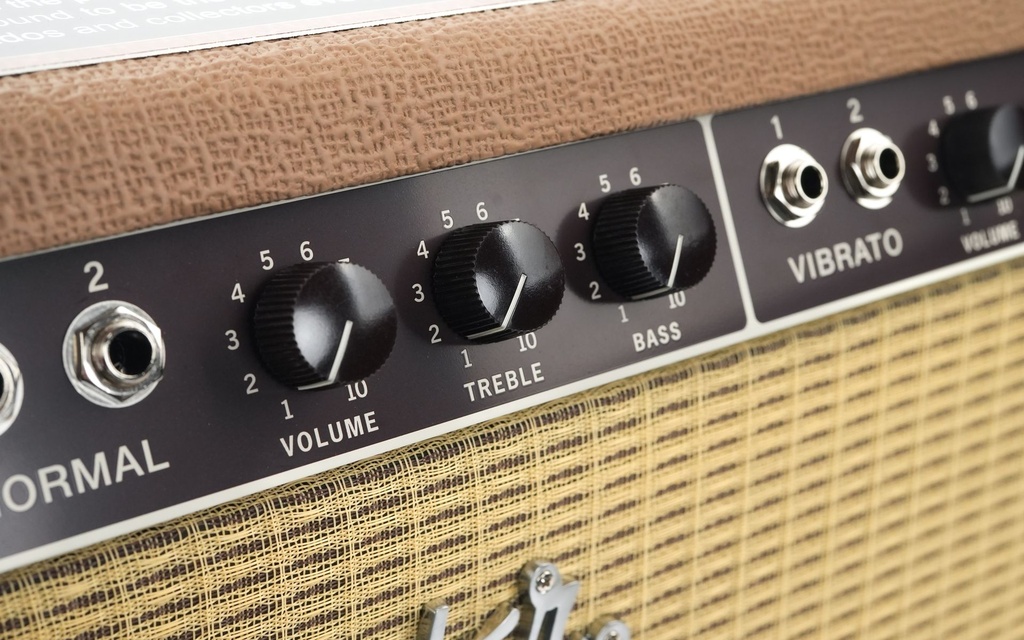 Fender 62 Super Amp-5.jpg