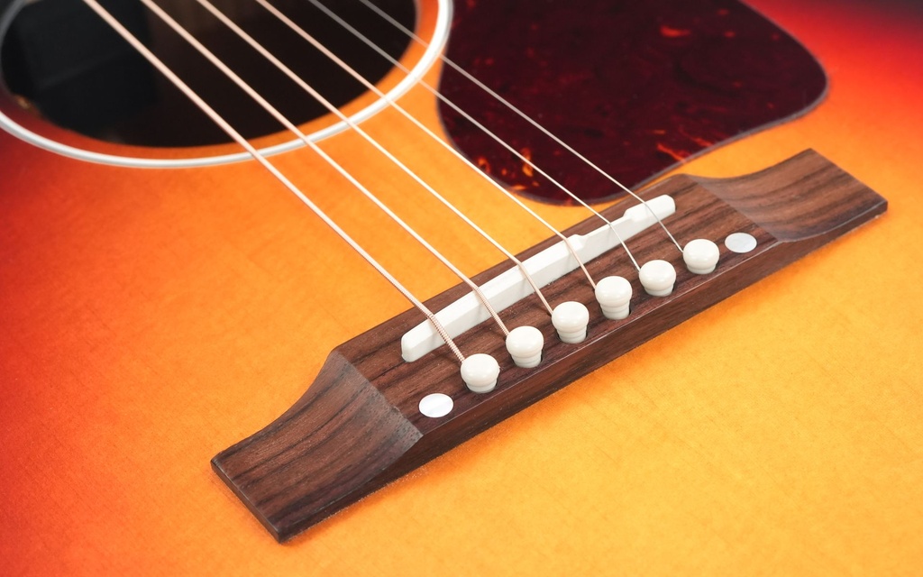 Gibson J-45 Std Tri-Burst VOS -10.jpg