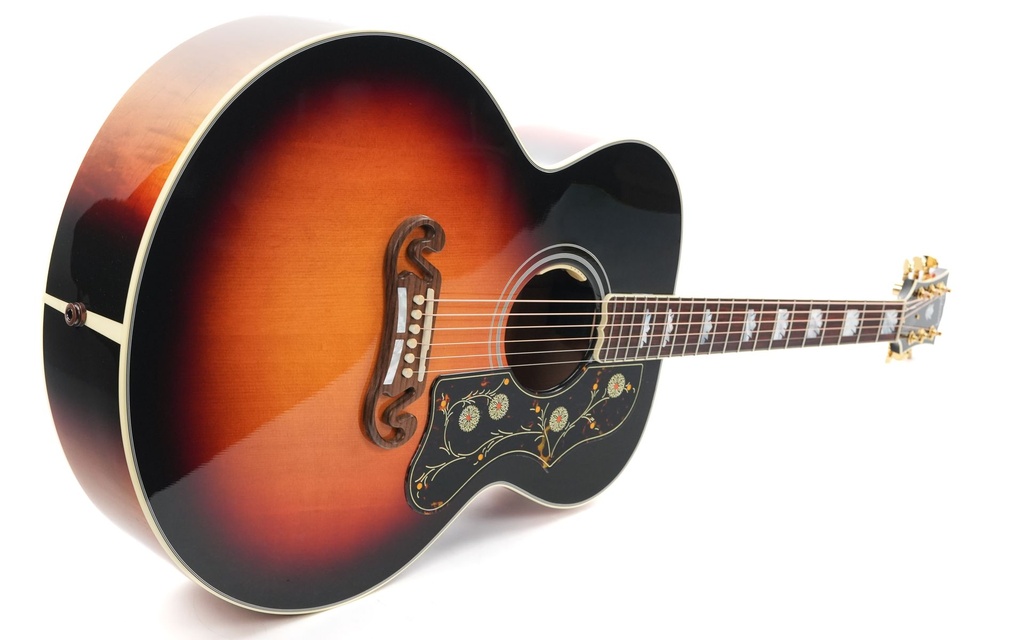 Gibson SJ200 Standard Tri Burst 2024-11.jpg