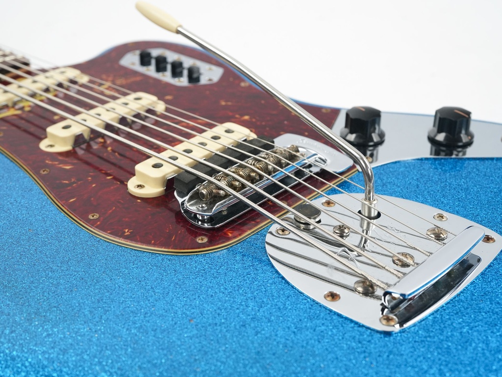 Fender Custom Shop Bass VI RBLSP-11.jpg