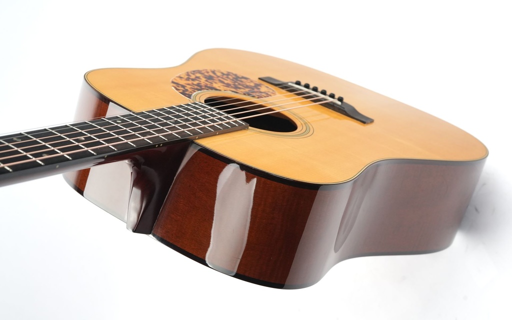 Rozawood Custom Figured Mahogany Dreadnought 2019-8.jpg