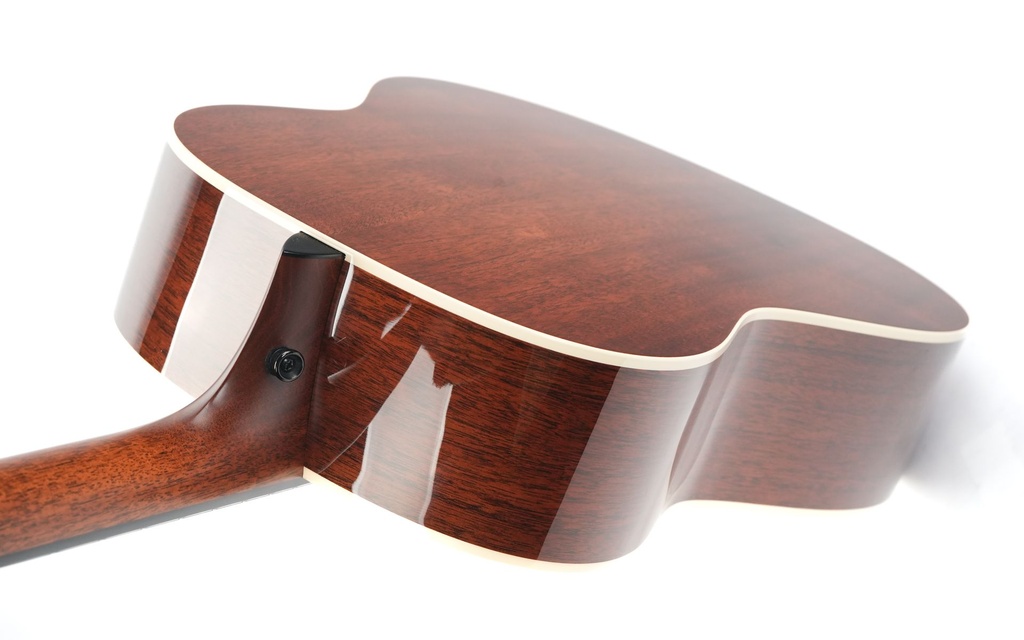 Taylor Gold Label 517e Mahogany Sunburst 2025-9.jpg