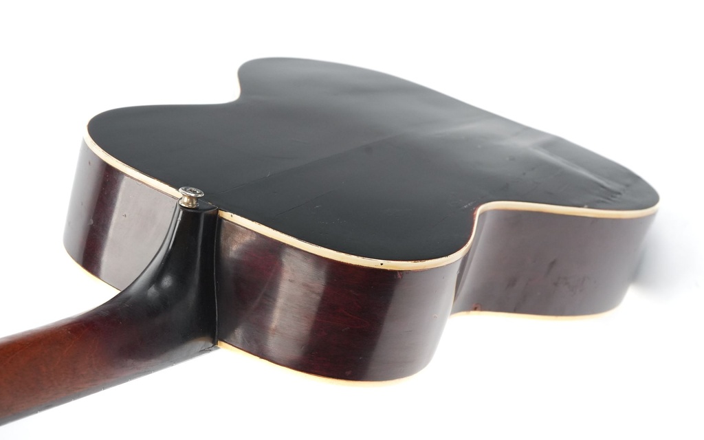 Gibson L37 1937-9.jpg