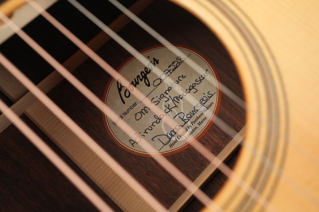 Bourgeois OM DB Madagascar Adirondack 2015-11.jpg